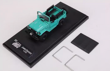 Load image into Gallery viewer, RM 1:64 Green Land Cruiser FJ40 J40 LC40 ORV Model Diecast Metal Car New Collection

