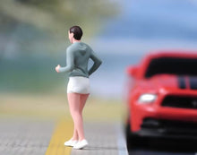 Load image into Gallery viewer, 1:64 Painted Figure Model Miniature Resin Diorama Sand Lady Girl Running Sport
