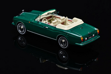Load image into Gallery viewer, GFCC 1:64 Green 1993 Corniche IV Drophead Convertible Model Diecast Metal Car
