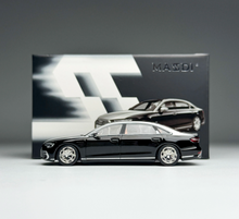 Load image into Gallery viewer, Masdi 1:64 Black Silver A8L Horch Luxury Sport Model Diecast Metal Car New Collection
