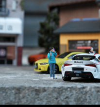 Load image into Gallery viewer, 1:64 Painted Figure Mini Model Miniature Resin Diorama Selfie Down Jacket Girl New Scene
