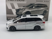 Load image into Gallery viewer, Masdi 1:64 Silver Odyssey RC3 Mini Van MPV Sports Model Diecast Metal Car New Collection
