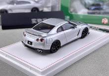Load image into Gallery viewer, FH 1:64 Silver JDM Skyline GTR R35 Racing Sports Model Diecast Metal Car New Collection
