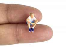 Load image into Gallery viewer, 1:64 Painted Figure Mini Model Miniature Resin Diorama Set Father Son Cafe Scene
