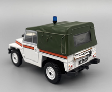 Load image into Gallery viewer, 1:43 Royal Air Force Police SUV Off Road Classic Model Diecast Metal Car
