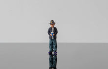 Load image into Gallery viewer, 1:64 Painted Figure Model Miniature Resin Diorama Policeman Police Officers Set
