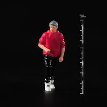 Load image into Gallery viewer, 1:64 Painted Figure Model Miniature Resin Diorama Sand Causual Boy Red Walking New
