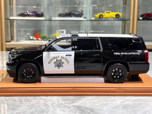 Load image into Gallery viewer, VehicleArt 1:18 2015 Suburban Highway Patrol SUV Model Diecast Resin Car New Collection

