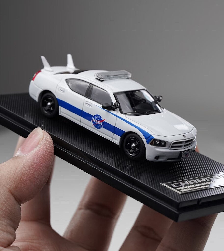 Rollin 1:64 CHASE White NASA Charger Muscle Sports Model Diecast Metal Car BN