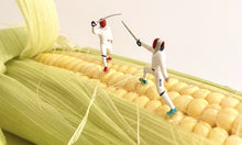 Load image into Gallery viewer, 1:64 Painted Figure Mini Model Miniature Resin Diorama Fencing Athlete Fencer
