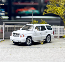 Load image into Gallery viewer, Masdi 1:64 White 2005 Escalade Full Size SUV Sport Model Diecast Metal Car BN
