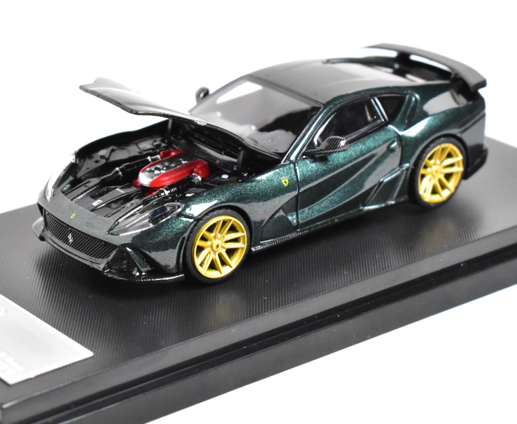 LT 1:64 Green 812 Novitec Super Racing Sports Model Diecast Metal Car New Collecction