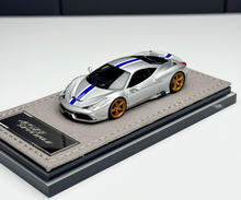 Load image into Gallery viewer, HH 1:64 Silver 458 Speciale Sports Model Diecast Resin Car New Collection
