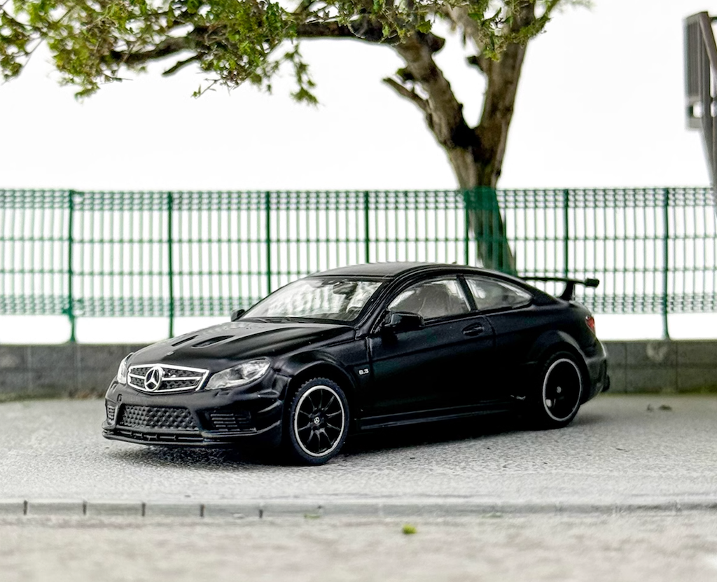 Tarmac 1:64 Black Benz C63 AMG Coupe Sports Model Diecast Metal Car New Collection
