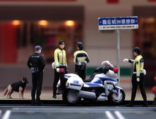 Load image into Gallery viewer, 1:24 Painted Figure Model Miniature Resin Diorama  Sand Policeman Police Set
