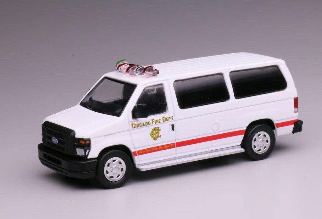 1:64 596 Chicago Fire E350 Super Duty Wagon Van Model Diecast Metal Car New Collection