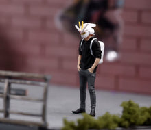 Load image into Gallery viewer, 1:64 Painted Figure Model Miniature Resin Sand cool man boy backpack Style
