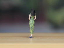 Load image into Gallery viewer, 1:64 Painted Figure Model Miniature Resin Diorama Sand Qipao Beauty Lady Girl A
