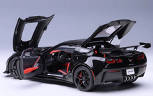 Load image into Gallery viewer, AUTOart 1:18 Black CORVETTE C7 ZR1 Racing Sports Model Diecast Metal Car
