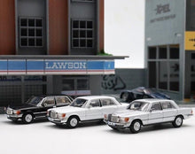 Load image into Gallery viewer, Maxwell 1:64 450SEL W116 Sedan Classic Sport Model Diecast Metal Car New
