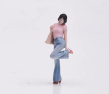 Load image into Gallery viewer, 1:64 Painted Figure Model Miniature Resin Sand Diorama Pink Top Pretty Girl Lady
