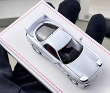 Load image into Gallery viewer, FH 1:64 White JDM RX7 FD3S A Spec Speed Sports Model Diecast Metal Car New Collection
