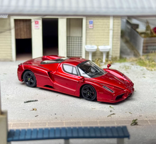 Load image into Gallery viewer, King 1:64 Red Black Rims ENZO Racing Sports Model Diecast Metal Car New Collection

