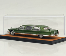 Load image into Gallery viewer, XG 1:64 Green Fleetwood Limousine Classic Luxury Model Diecast Metal Car New Collection
