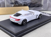 Load image into Gallery viewer, MJ 1:64 White One-77 V12 Coupe Super Racing Sports Model Diecast Metal Car New Collection
