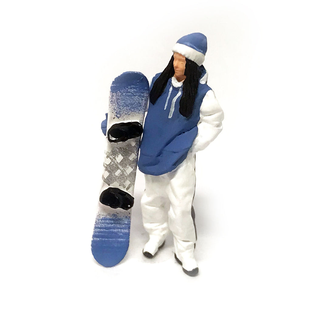 1:64 Painted Figure Mini Model Miniature Resin Diorama Toy Snowboarding Girl