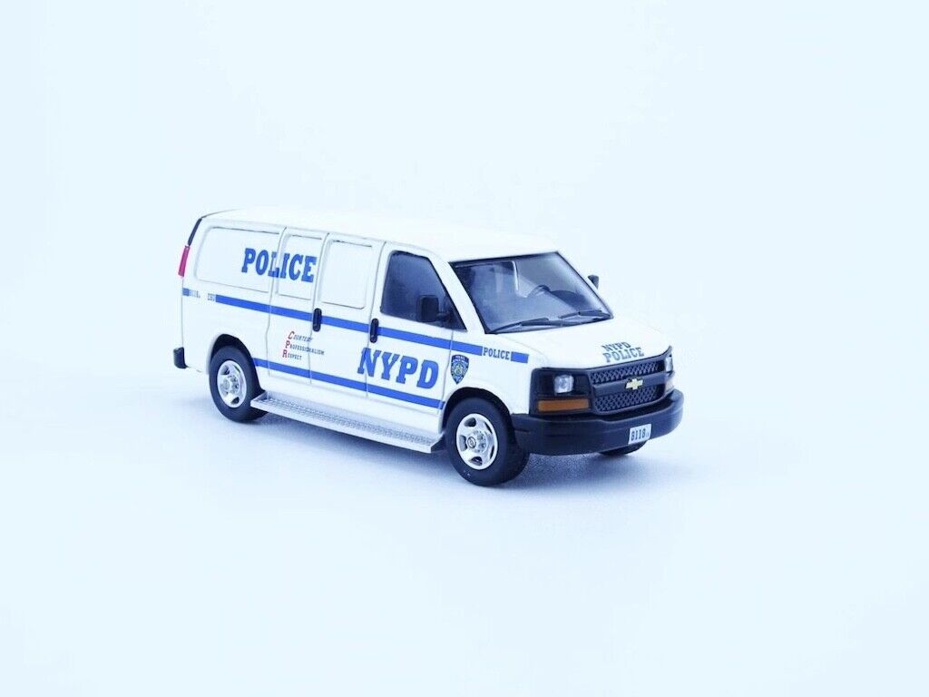1:64 NYPD Police Express 3500 Van Sports Model Diecast Metal Car New Collection