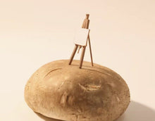 Load image into Gallery viewer, 1:64 Painted Figure Model Miniature Resin Diorama Sand Artists Painting Painter
