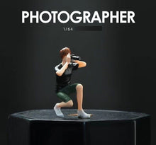 Load image into Gallery viewer, 1:64 Painted Figure Mini Model Miniature Resin Diorama Camera Man Photographer
