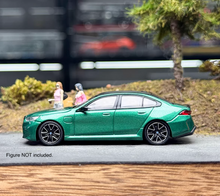 Load image into Gallery viewer, Minigt 1:64 Green M5 G90 Sedan Sports Model Diecast Metal Car New Collection
