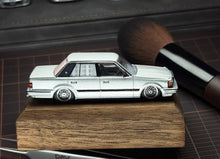 Load image into Gallery viewer, XCARS 1:64 Silver 7th Gen Crown VIP S120 Sedan Model Diecast Metal Car New Collection
