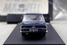 Load image into Gallery viewer, Maxwell 1:64 Blue W114 200 Strich 8 Classic Sedan Model Diecast Metal Car New Collection
