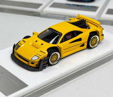 Load image into Gallery viewer, Autobots 1:64 F40 Yasid Widebody Racing Sports Model Diecast Metal Car New Collection
