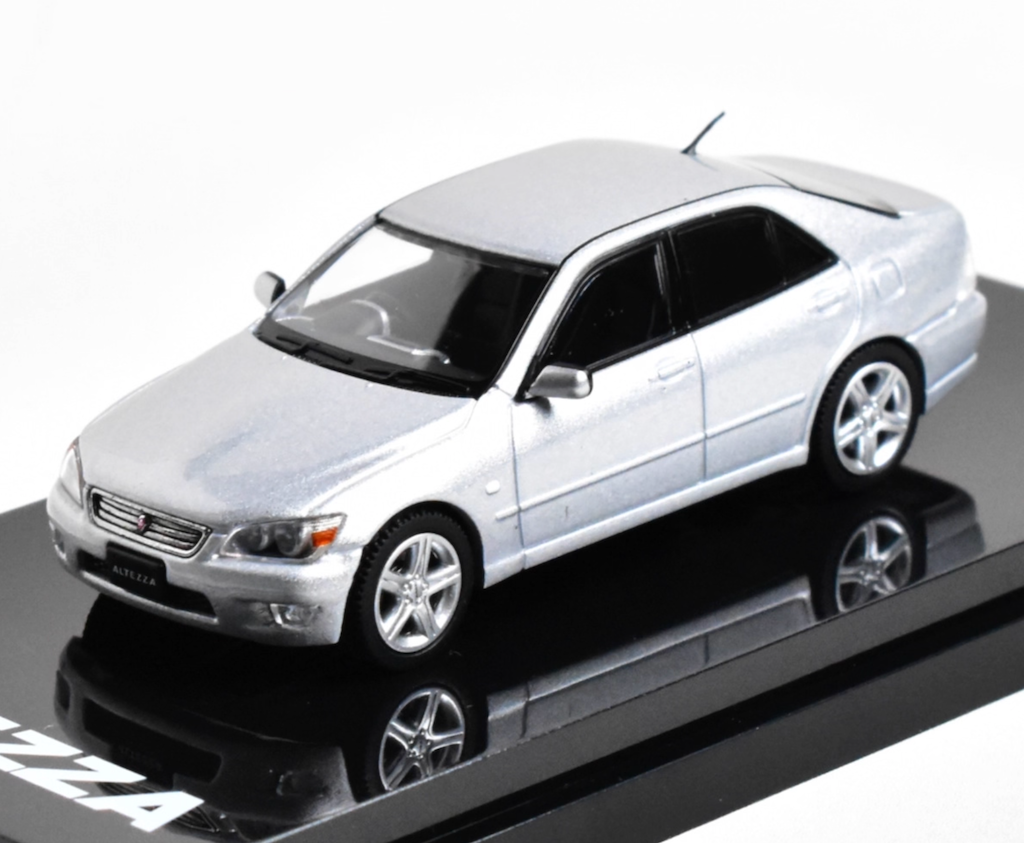 Hobby Japan 1:64 Silver Altezza RS200 Sedan Sports Model Diecast Metal Car New Collection