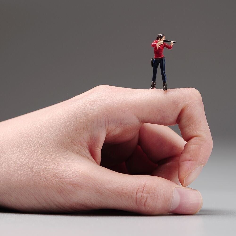 1:64 Painted Unpainted Figure Model Miniature Resin Diorama Sand Girl Shooting New