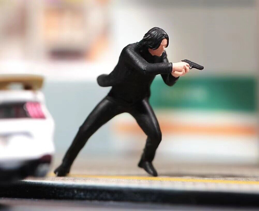 1:64 Painted Figure Model Miniature Resin Diorama Sand Killer Suit Man Black Toy