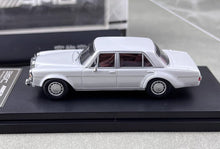Load image into Gallery viewer, BSC 1:64 White 300SEL W109 AMG 6.8 Sedan Classic Model Diecast Metal Car New Collection
