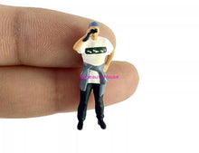 Load image into Gallery viewer, 1:64 Painted Figure Model Miniature Resin Diorama Sand Camping Outdoor Hiking
