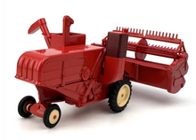 Load image into Gallery viewer, 1:76 Red Farmer Harvester Classic Vintage Model Diecast Metal Car New Collection

