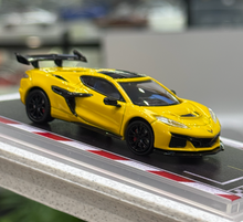 Load image into Gallery viewer, FW 1:64 Yellow C8 ZR1 Coupe Sports Model Diecast Metal Car New Collection
