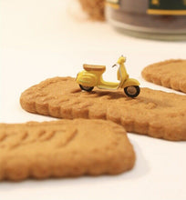 Load image into Gallery viewer, 1:64 Painted Figure Model Miniature Resin Diorama Toy Sand Motorbike Girl Boy
