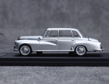 Load image into Gallery viewer, GFCC 1:64 Silver 1959 300D Classic Vintage Sports Model Diecast Metal Car New Collection
