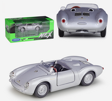 Load image into Gallery viewer, WELLY 1:24 Silver 550 Spyder Convertible Sports Model Diecast Metal Car
