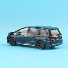 Load image into Gallery viewer, Masdi 1:64 Blue Odyssey RC3 Mini Van MPV Sports Model Diecast Metal Car New Collection
