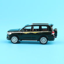 Load image into Gallery viewer, JKM 1:64 Green ME 2016 Land Cruiser LC200 SUV Model Metal Diecast Car New
