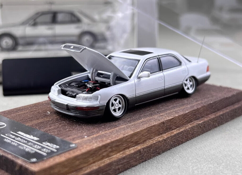 FW 1:64 White VIP LS400 XF10 UCF10 Sedan Sports Model Diecast Metal Car New Collection